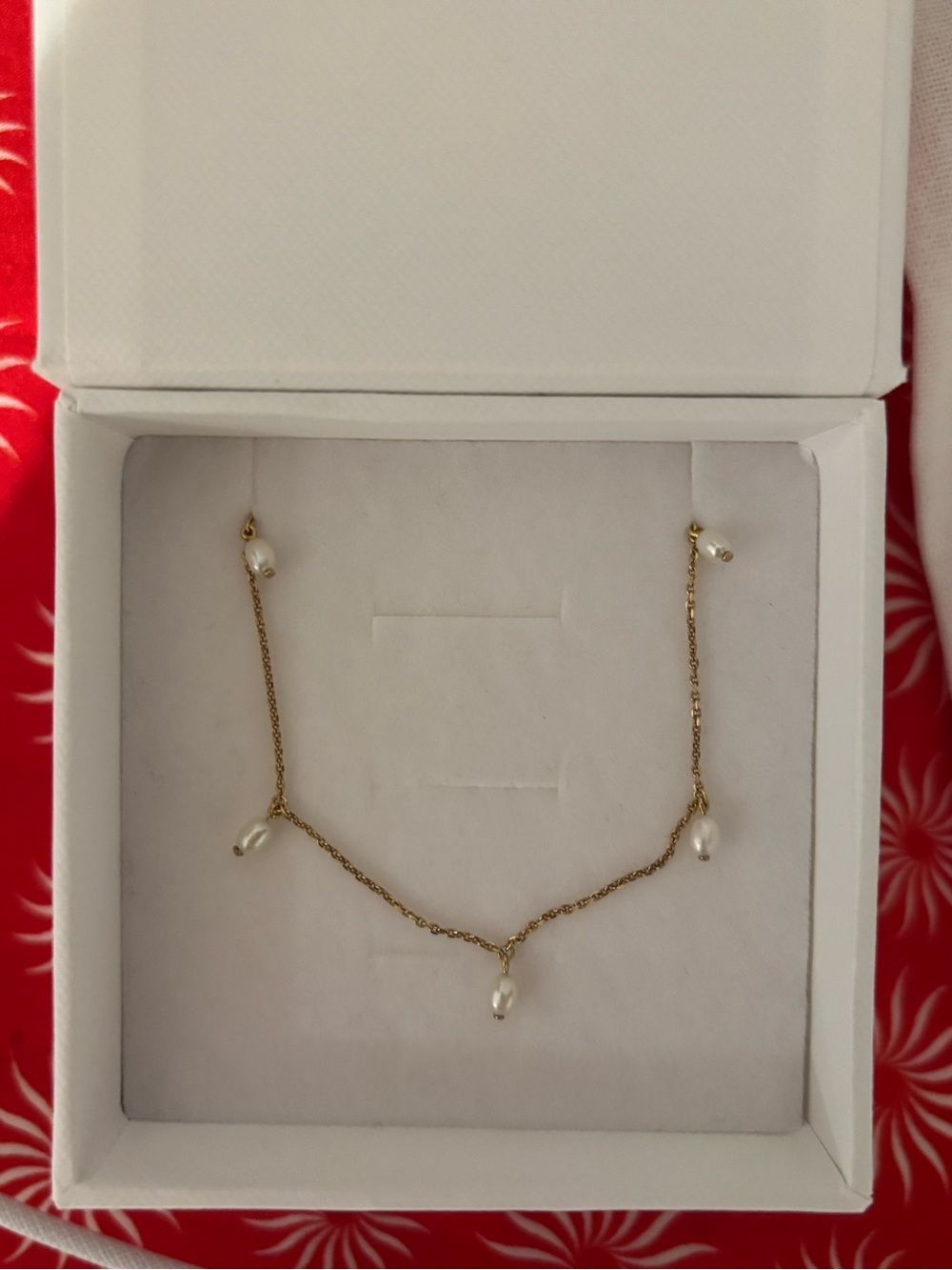 MEJURI - Tiny Pearl Station Necklace - 18k Gold Vermeil, Pearl - Picture 3 of 5